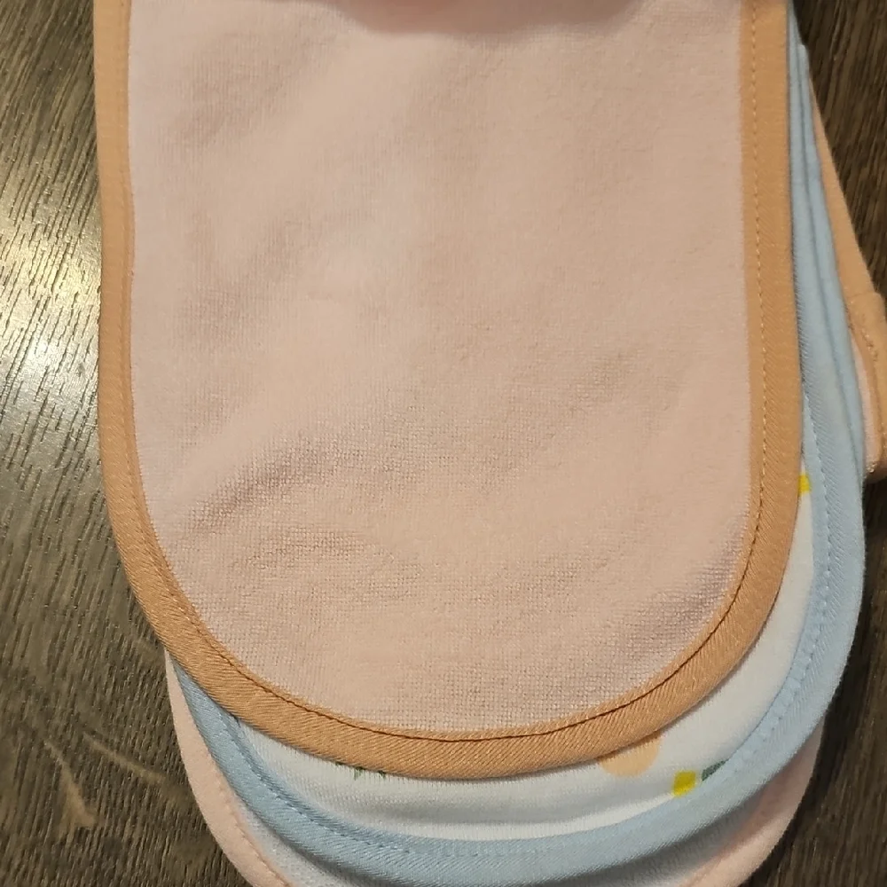 NWT Baby Gray Elephant Hooded Towel & 3 burp Cloths Unicorn Rainbow Shower Gift